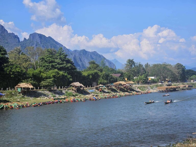 Vang Vieng Guide: Without Renting a Motorbike